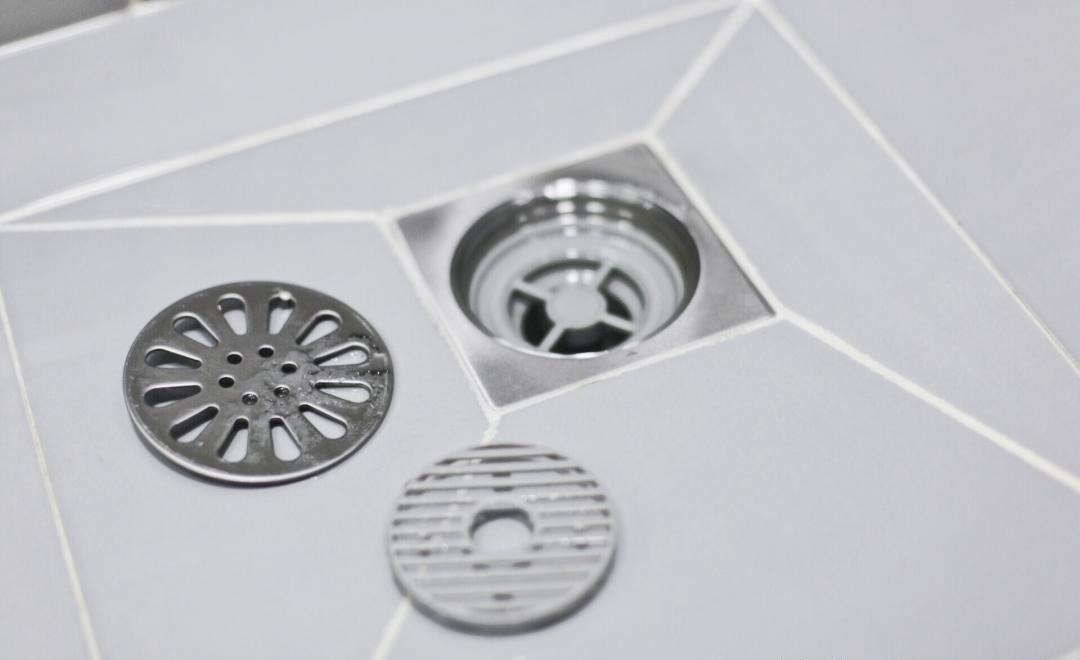 Sát Tết mới nhận ra: Dọn nhà vệ sinh siêu khó, nhưng nếu làm đúng 6 mẹo này - sạch như mới xây luôn - Ảnh 9