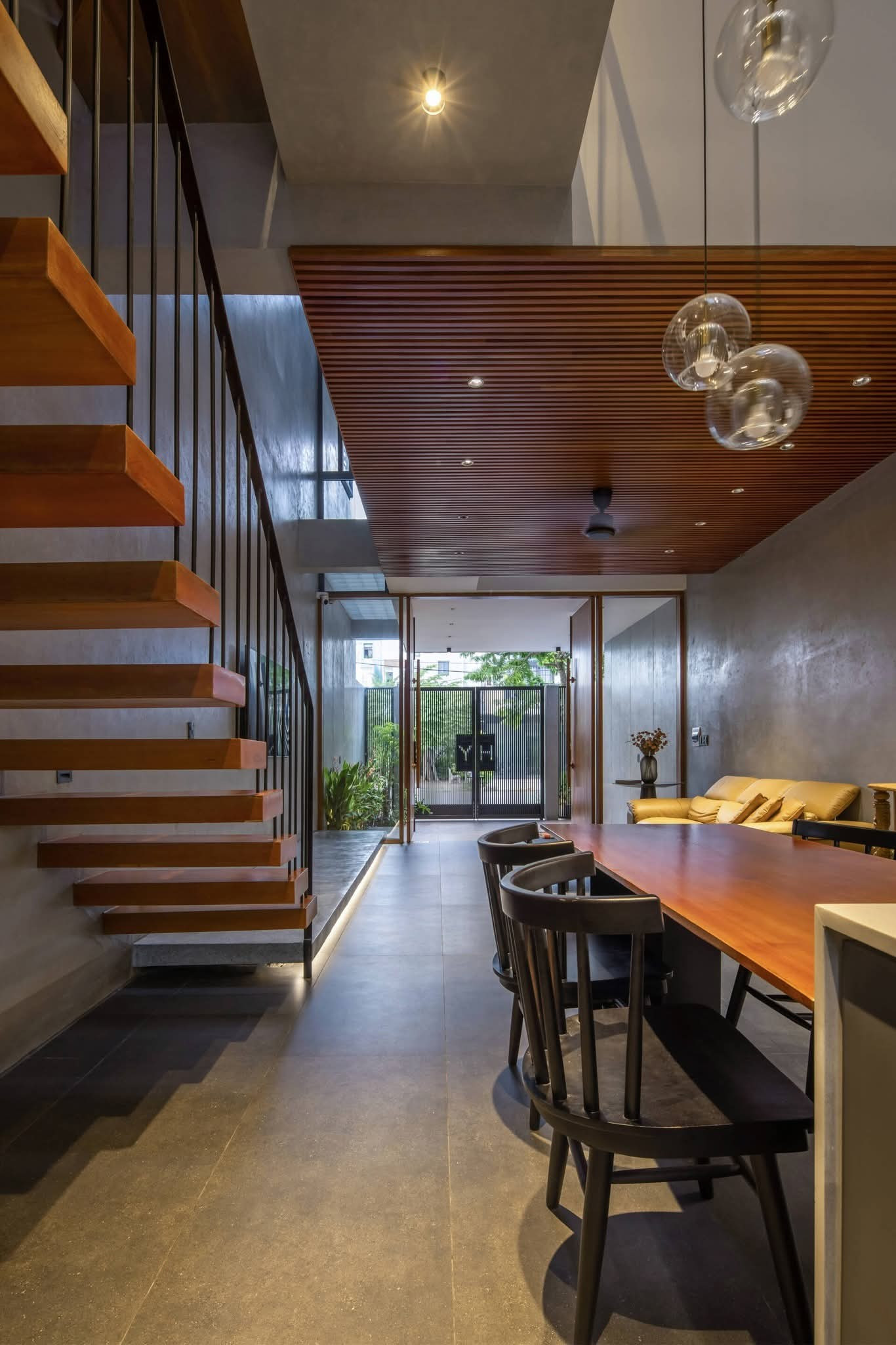 Thiết kế nhà ống với hệ vỏ nhiệt đới - Ảnh 8