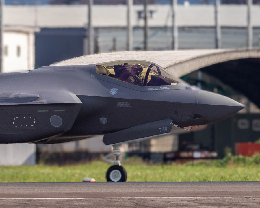 Ông Trump bất ngờ thay đổi ưu tiên cung cấp vũ khí Mỹ cho đối tác - Ảnh 1