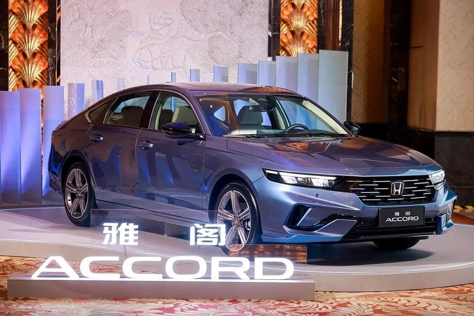 Mẫu xe sedan từng là ước mơ của người dân Việt Nam giờ phải 'vật lộn' để tồn tại ở thị trường này: Hạ giá tới 15.000 USD, doanh số sụt giảm gần 70% - Ảnh 1