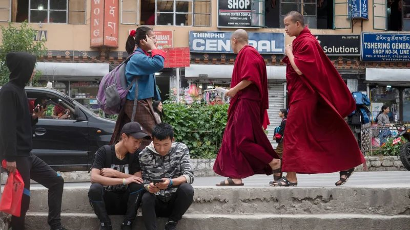 Quốc gia "hạnh phúc nhất thế giới" ra quyết định khiến thế giới ngỡ ngàng: Sau 1 năm, cái kết thành phũ phàng - Ảnh 4
