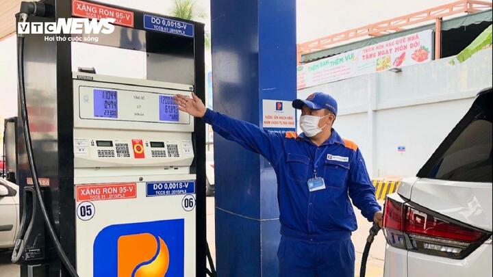 Dời lịch điều chỉnh giá xăng dầu dịp nghỉ Tết Nguyên đán 2026 sau 1 ngày - Ảnh 1