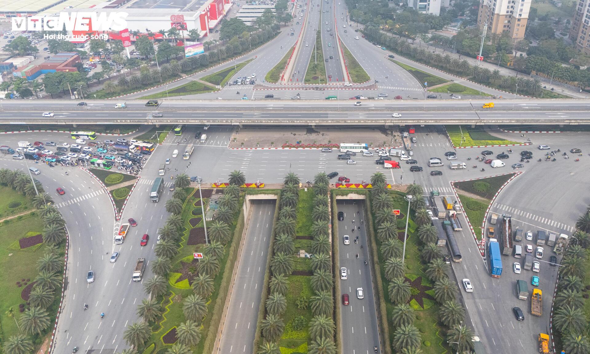 Cận cảnh 5 hầm chui lớn giảm ùn tắc giao thông tại Hà Nội - Ảnh 9