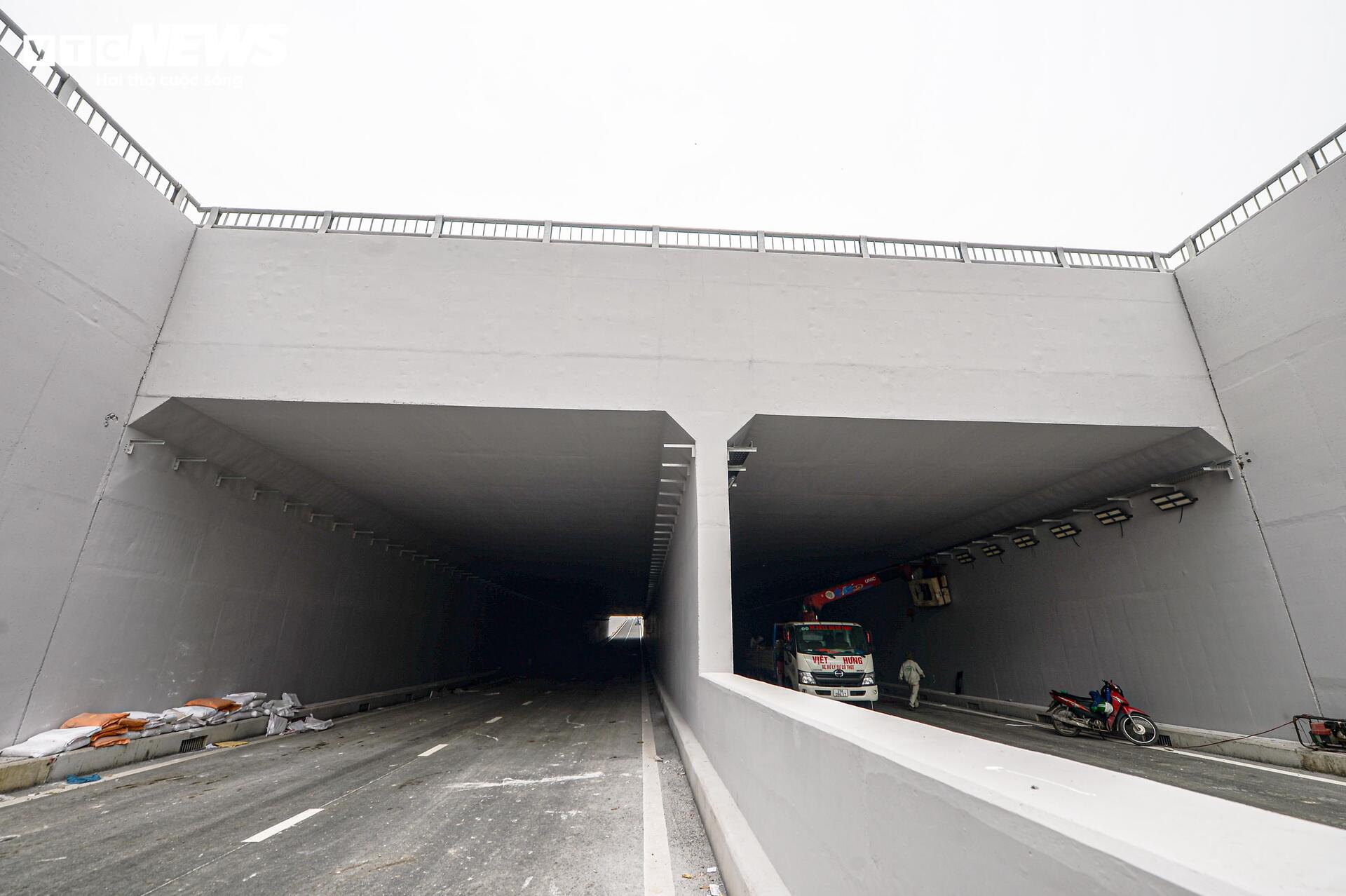 Diện mạo hầm chui gần 800 tỷ đồng ở Hà Nội trước ngày thông xe - Ảnh 8