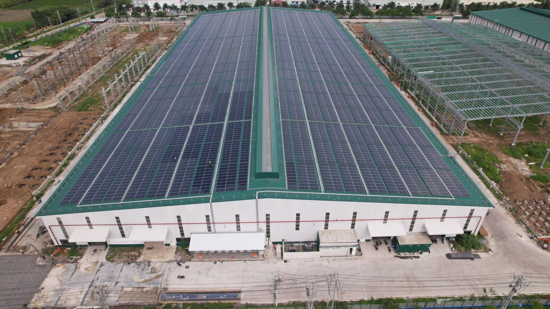 Hai tỷ phú Việt bước vào cuộc chơi năng lượng: Hòa Phát muốn "tự cung tự cấp", Vingroup muốn bán điện cho cả hệ sinh thái - Ảnh 1