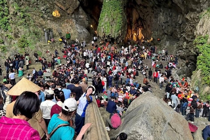 Du lịch đầu xuân Bính Ngọ 2026: Hàng loạt điểm tắc cứng, khách bỏ cuộc ra về - Ảnh 3