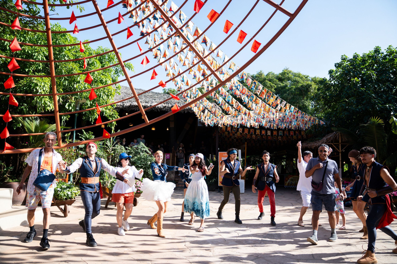 'Cháy' phòng khách sạn Phú Quốc, tăng 50% chuyến bay Tết - Ảnh 1