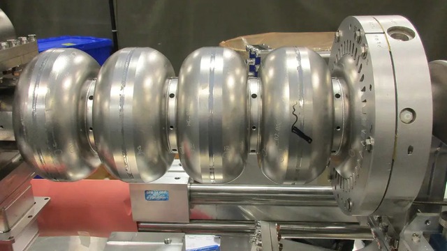 “Lò vi sóng khổng lồ” biến rác thải phóng xạ tuổi thọ 10 vạn năm thành nguồn điện sạch - Ảnh 1