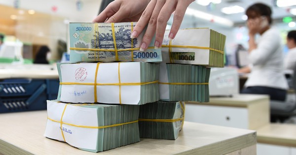 Một ngân hàng tăng mạnh lãi suất tiết kiệm