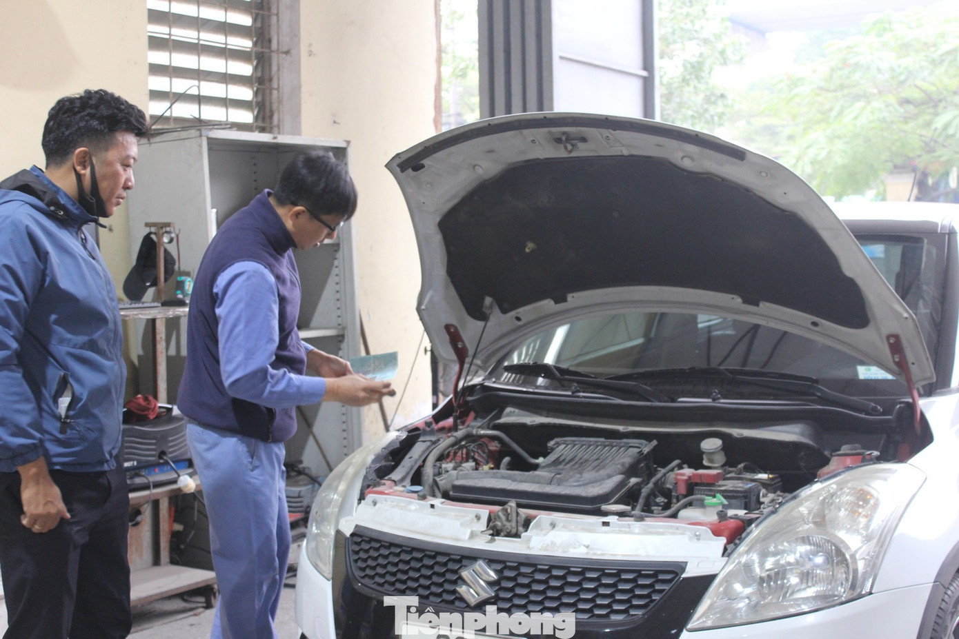 Siết kiểm định khí thải sau Tết, chủ xe cần chuẩn bị gì? - Ảnh 1