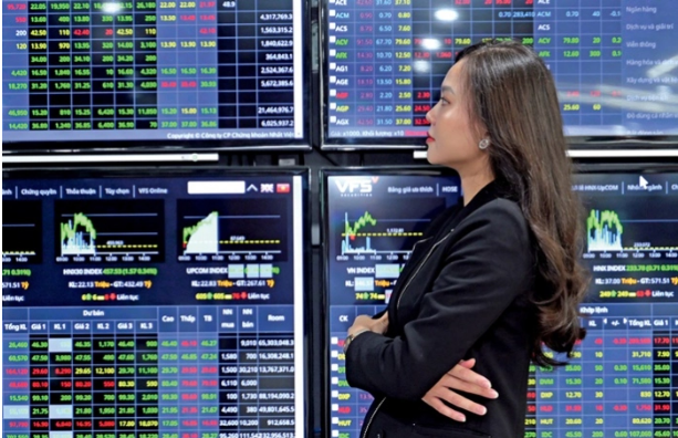 Nhà đầu tư chứng khoán có dễ kiếm tiền trước Tết? - Ảnh 1