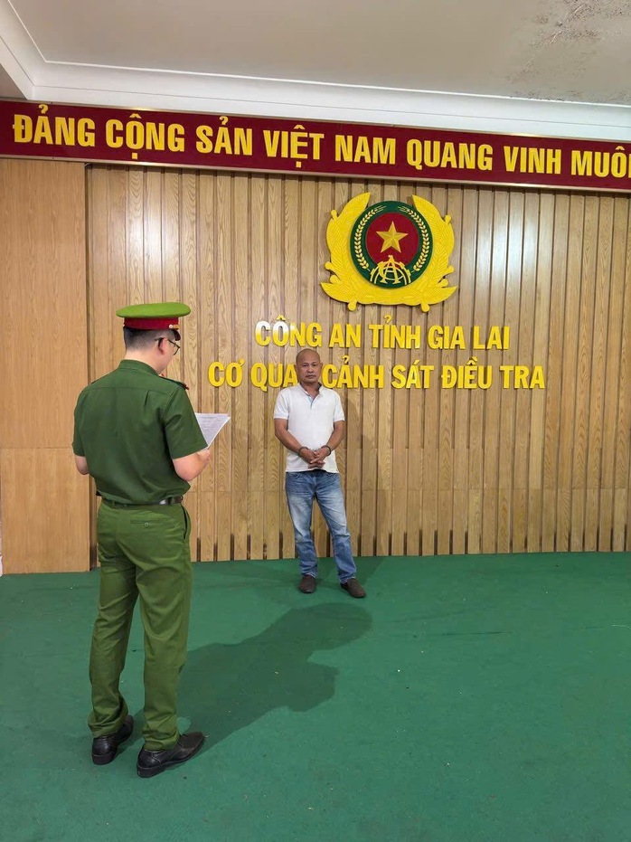 Gia Lai: Bắt giữ đối tượng lừa đảo 5,6 tỉ đồng bằng chiêu “đáo hạn ngân hàng” - Ảnh 1