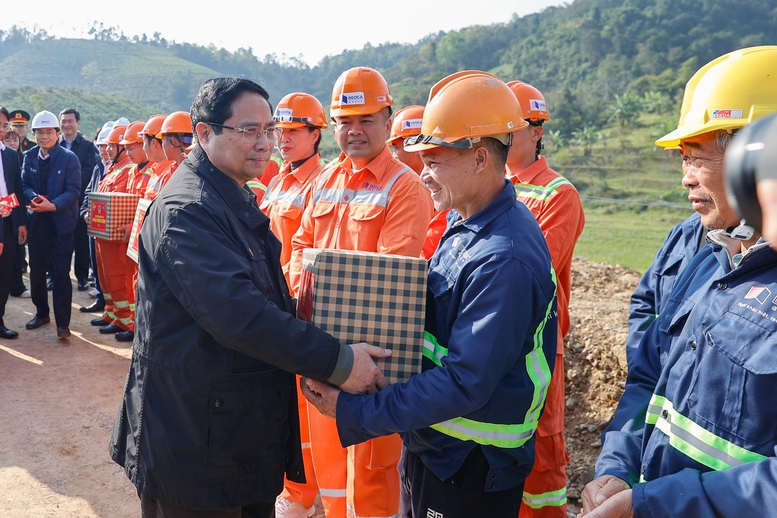 Thủ tướng: 30/4 tới phải khánh thành cao tốc Đồng Đăng-Trà Lĩnh - Ảnh 6