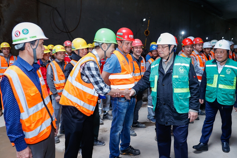 Thủ tướng: Tốc độ triển khai đường sắt đô thị thời gian tới phải gấp hàng chục lần những năm qua - Ảnh 2