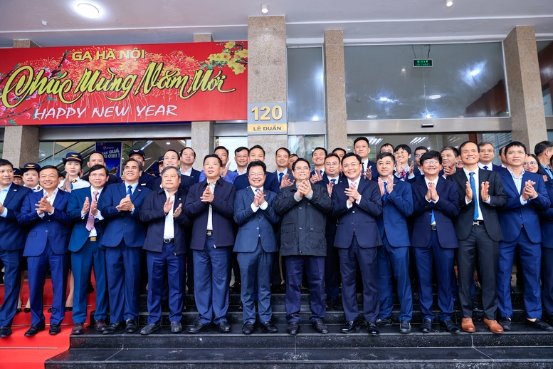 Thủ tướng: Tốc độ triển khai đường sắt đô thị thời gian tới phải gấp hàng chục lần những năm qua - Ảnh 13