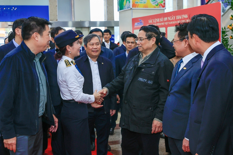 Thủ tướng: Tốc độ triển khai đường sắt đô thị thời gian tới phải gấp hàng chục lần những năm qua - Ảnh 10