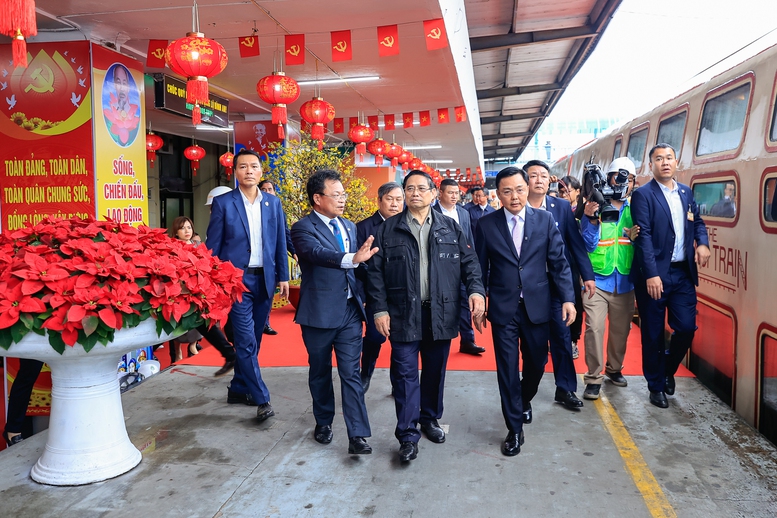 Thủ tướng: Tốc độ triển khai đường sắt đô thị thời gian tới phải gấp hàng chục lần những năm qua - Ảnh 9