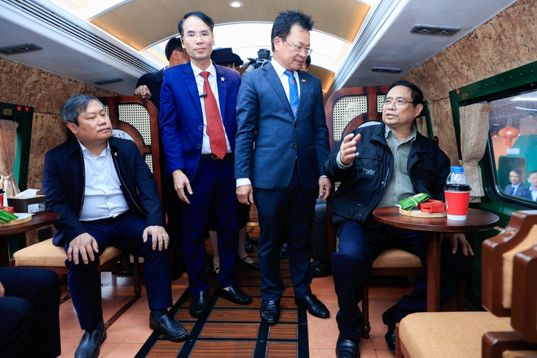 Thủ tướng: Tốc độ triển khai đường sắt đô thị thời gian tới phải gấp hàng chục lần những năm qua - Ảnh 11