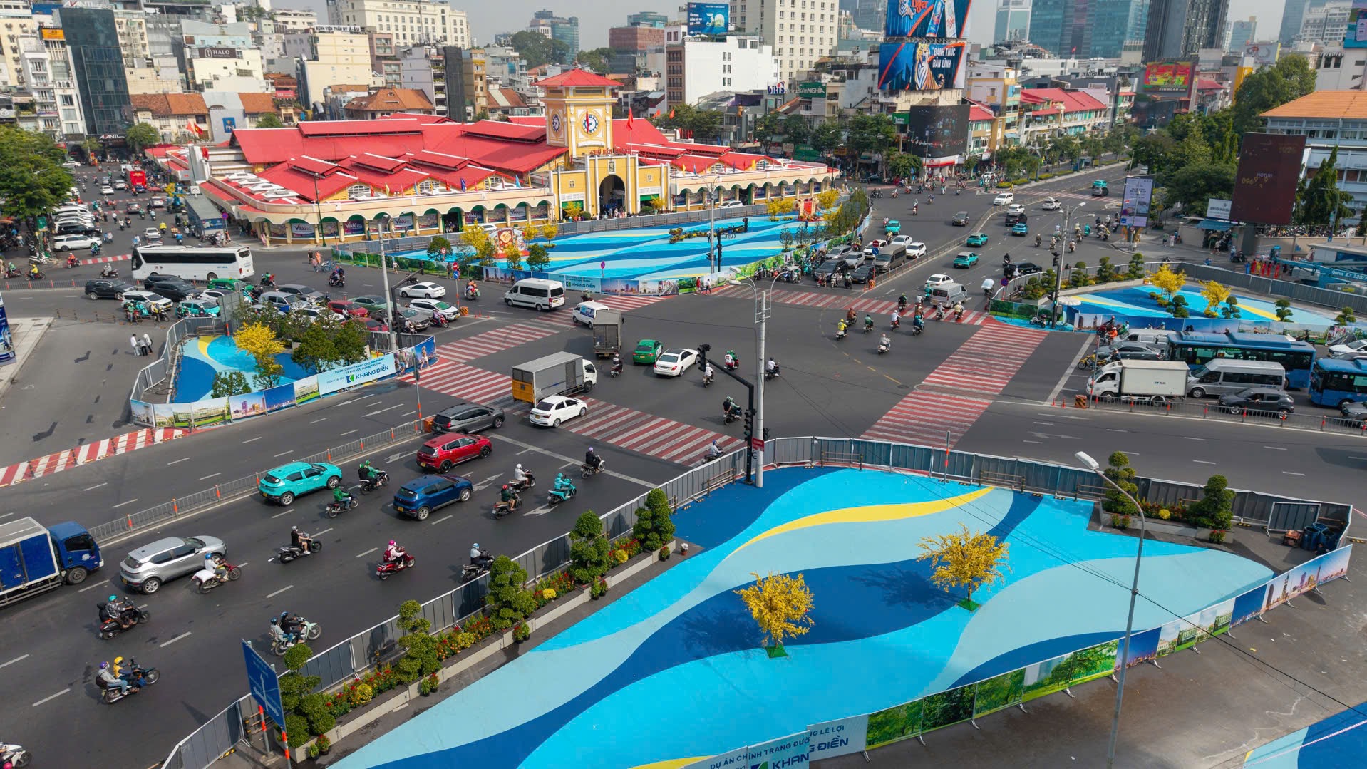 TPHCM yêu cầu tạm dừng chỉnh trang tại chợ Bến Thành, Hồ Con Rùa - Ảnh 1