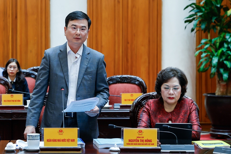 Thủ tướng: Bảo đảm tiếp cận bình đẳng các dịch vụ tài chính ngân hàng, không để ai bị bỏ lại phía sau - Ảnh 6