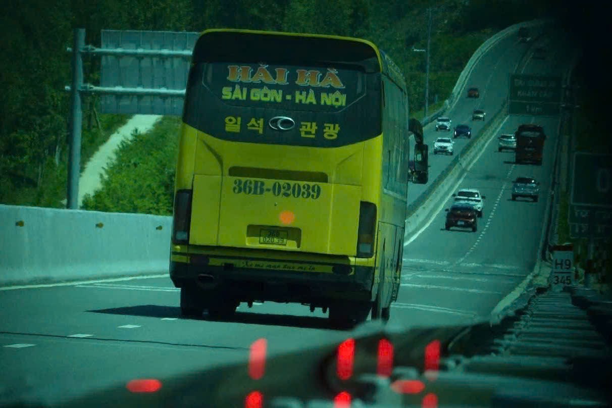 Cao tốc từ TPHCM đến Nha Trang: Hàng loạt tài xế vi phạm Nghị định 168/2024 - Ảnh 2