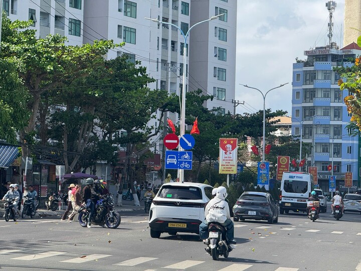 Mùng 5 Tết Bính Ngọ 2026, khách sạn tại Nha Trang, Đà Lạt vẫn kín phòng - Ảnh 2