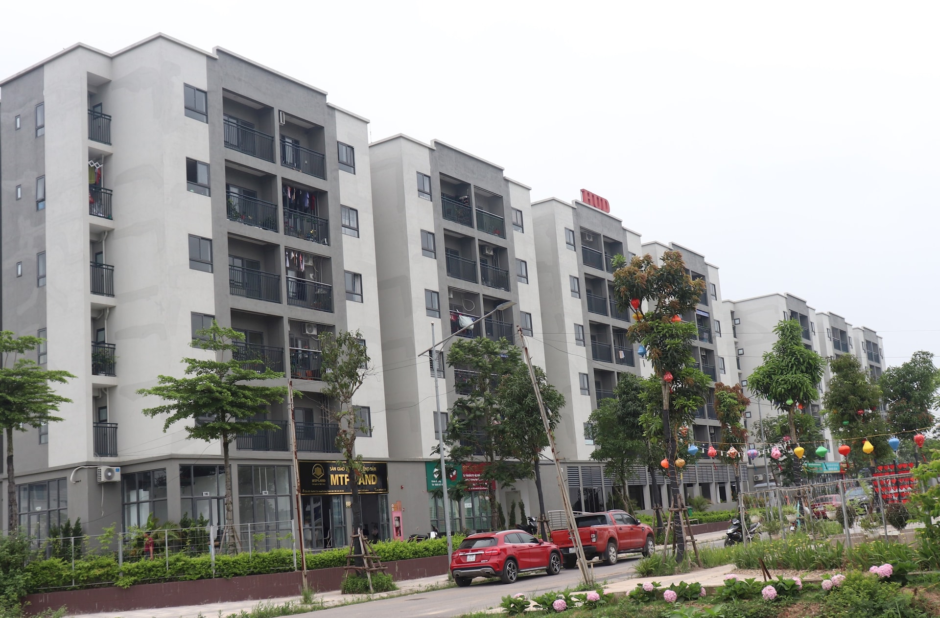 Gỡ “nút thắt” về tiêu chí nhà ở, tăng cơ hội an cư cho người thu nhập thấp - Ảnh 1