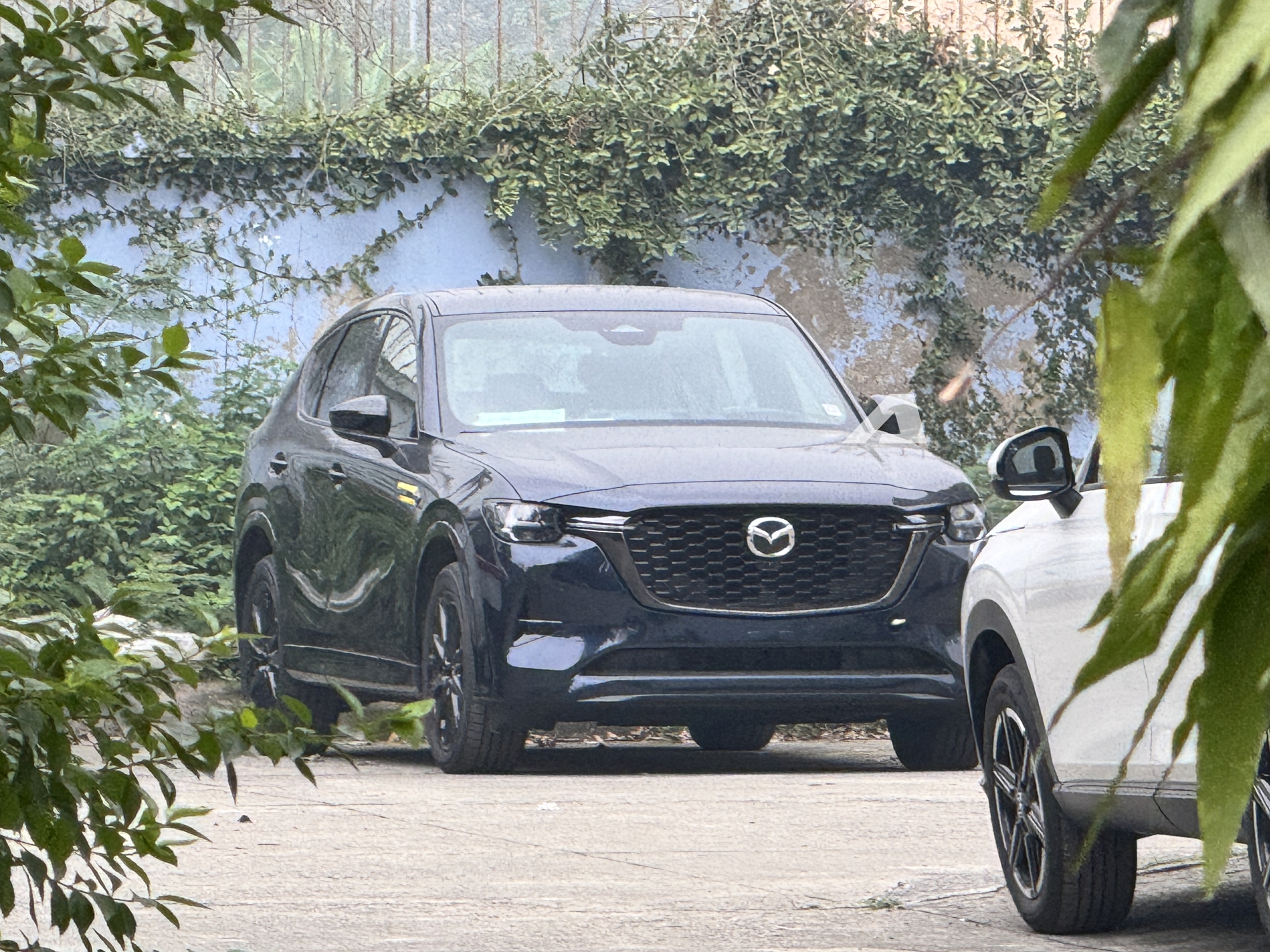 Mazda CX-60 xuất hiện tại Hà Nội: Thời gian mở bán sắp tới gần, dễ dùng động cơ mild-hybrid mạnh gần 300 mã lực - Ảnh 3