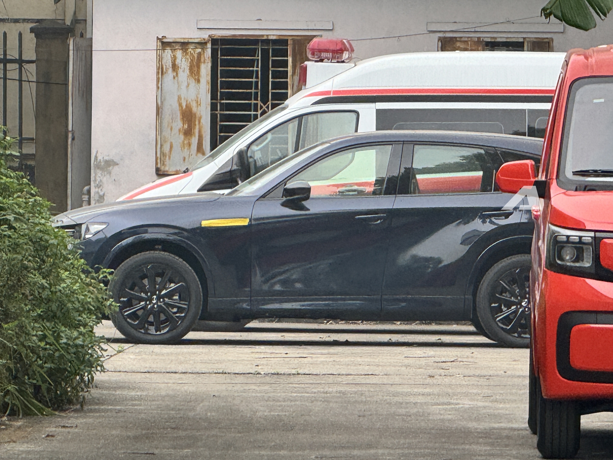 Mazda CX-60 xuất hiện tại Hà Nội: Thời gian mở bán sắp tới gần, dễ dùng động cơ mild-hybrid mạnh gần 300 mã lực - Ảnh 2