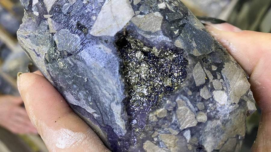 Đang phải nhập khẩu 100%, Nga phát hiện 'mỏ vàng' hơn 5 triệu tấn trải dài 2 km - Ảnh 1