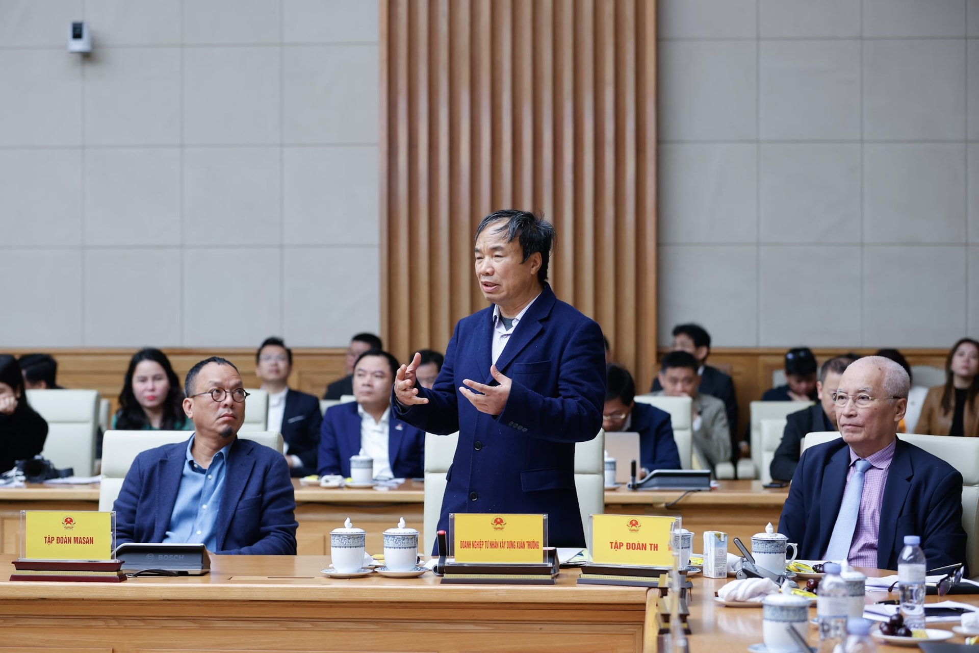 Đại gia Xuân Trường đằng sau loạt công trình tâm linh hút khách mỗi dịp Tết: Vừa tăng vốn DN lên gấp 10 lần, đề xuất xây sân bay Ninh Bình, mở rộng cao tốc Bắc - Nam - Ảnh 1