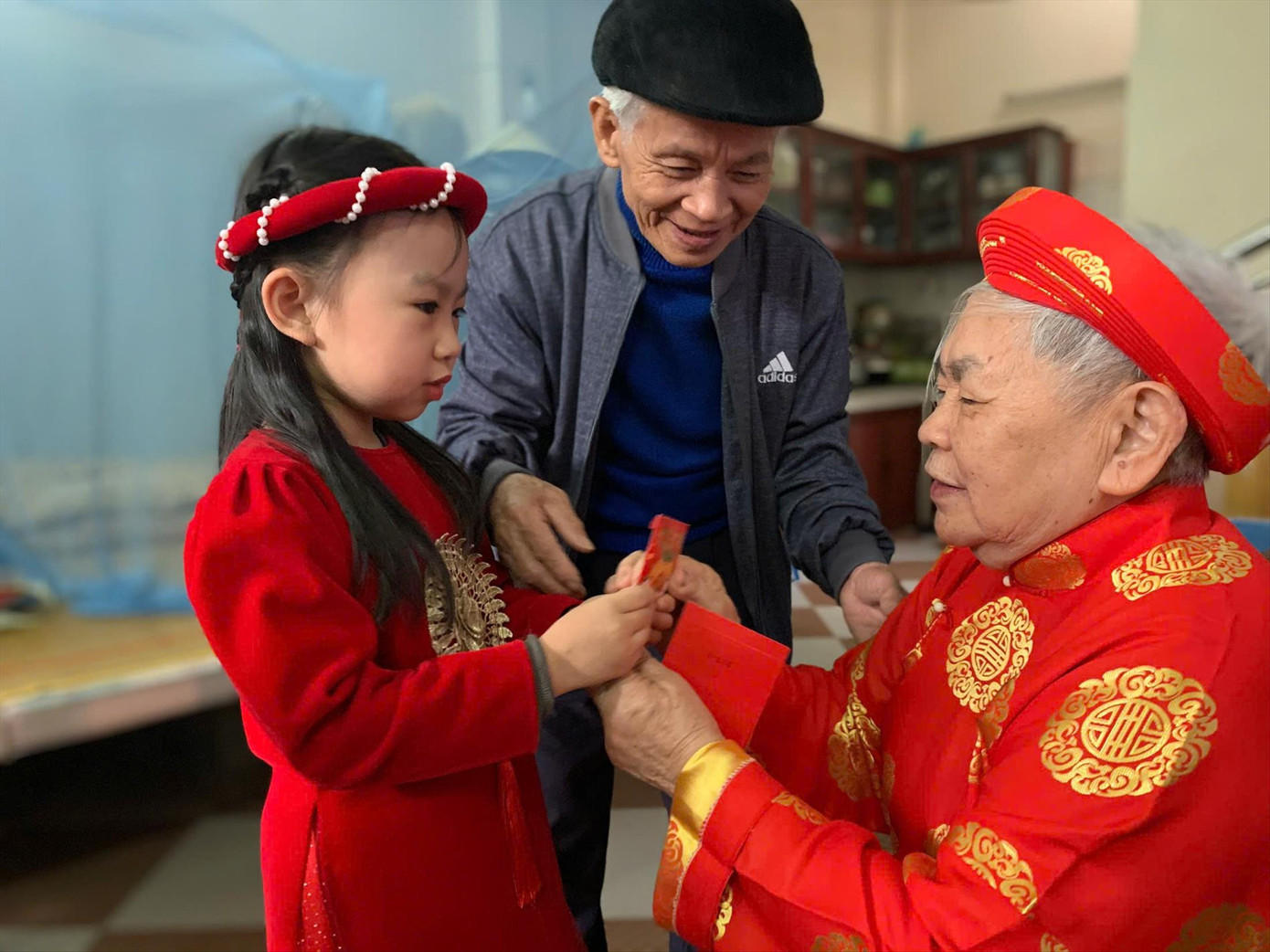 Nhận lì xì Tết có phải đóng thuế thu nhập cá nhân? - Ảnh 1