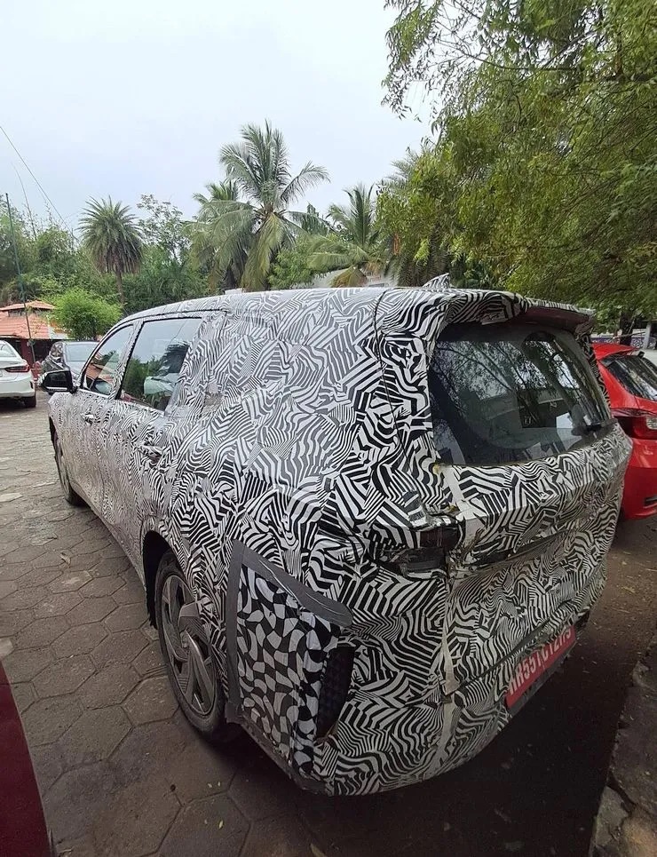 VinFast Limo Green tiếp tục lộ diện xuất ngoại với tay lái nghịch, dễ ra mắt ngay năm nay - Ảnh 2