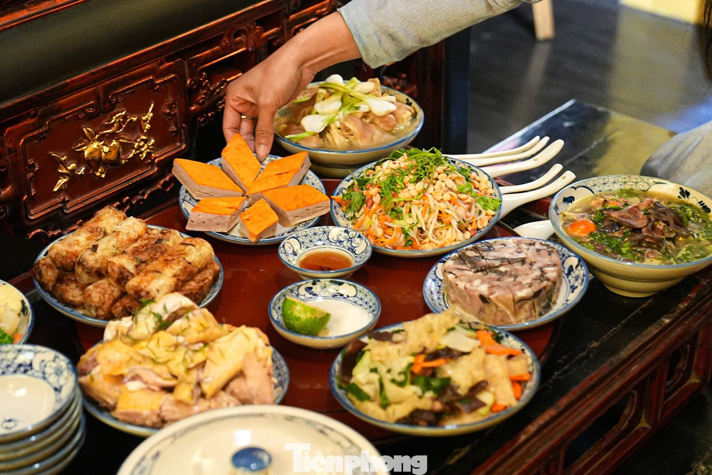 Chọn ngày đẹp, giờ lành cúng Tất niên - Ảnh 1