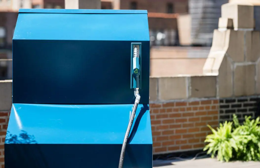 Mỹ vừa chế "cỗ máy như khoa học viễn tưởng" biến CO2 thành xăng, giá xăng sắp về 0 đồng? - Ảnh 2