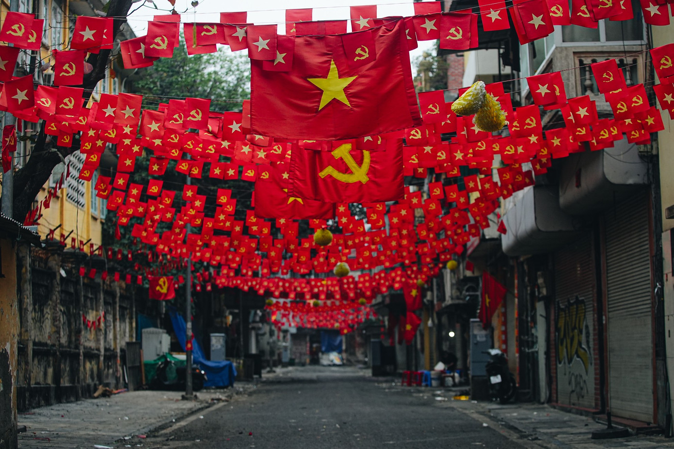 Vẻ đẹp hiếm có của Hà Nội trong buổi sáng đầu năm - Ảnh 1