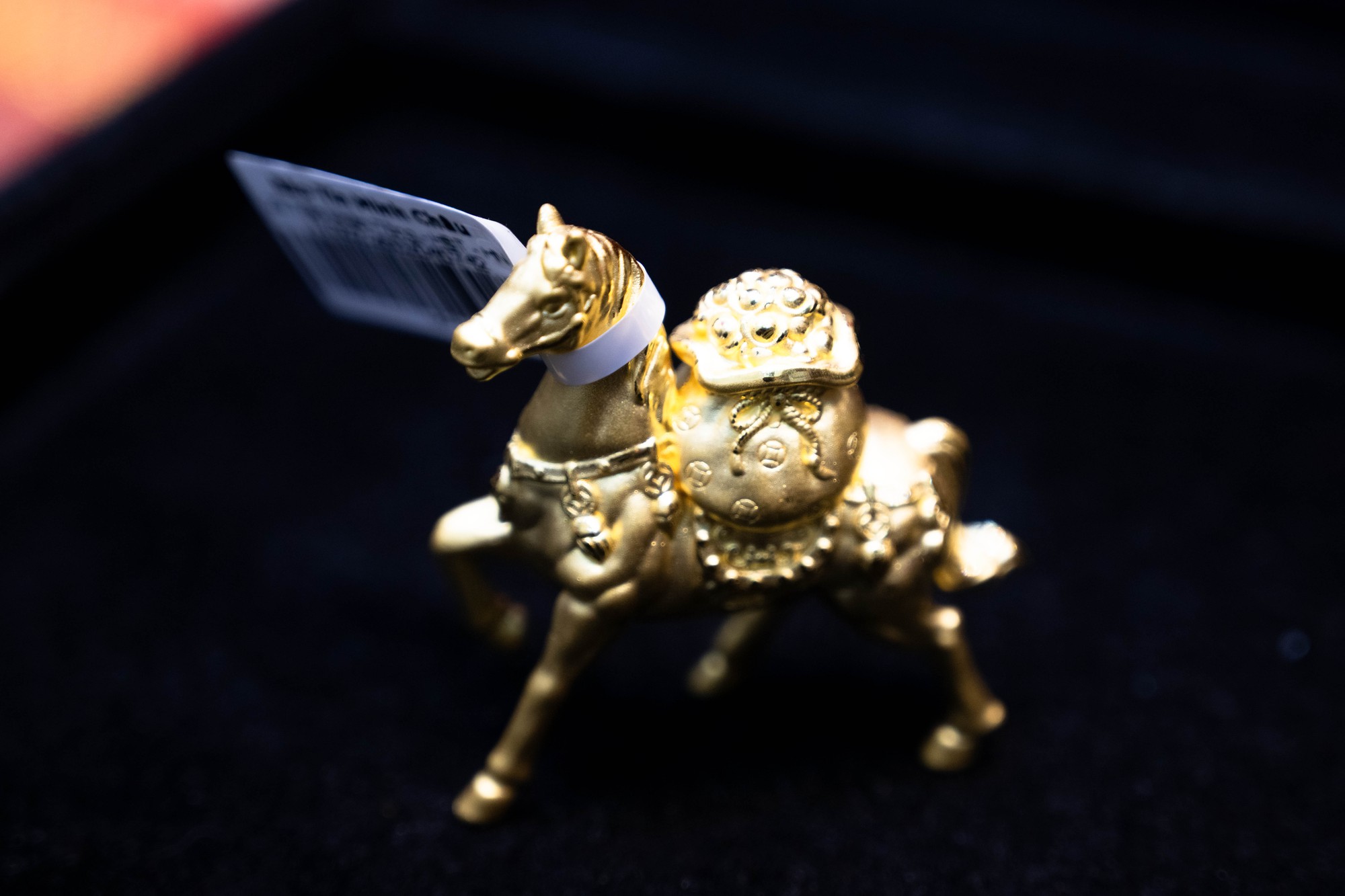 Con phố Hà Nội đông nghẹt chưa từng thấy ngày mùng 8 Tết: Chuyện gì đang xảy ra? - Ảnh 11