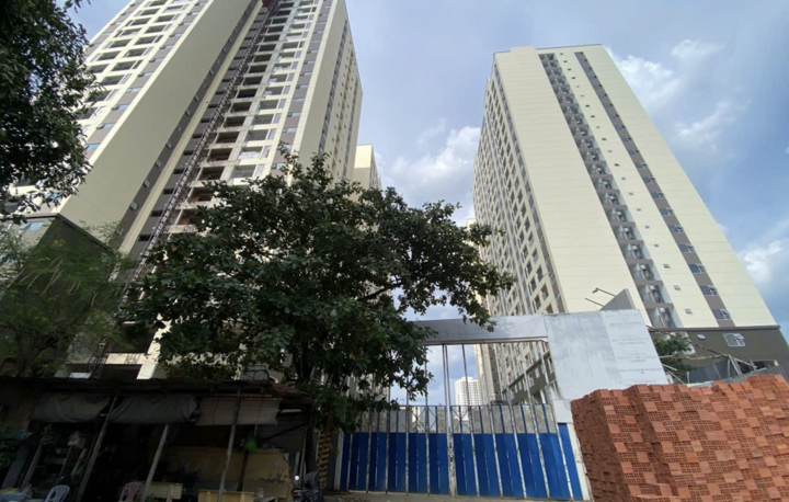 Nguồn cung nhà ở xã hội TP.HCM tăng, người thu nhập thấp vẫn khó mua? - Ảnh 2