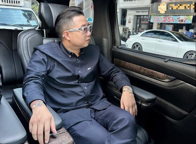 "Thảo Gà" là ai? Sự thật về anh chàng bán quần áo online trở thành CEO chuỗi cửa hàng kim cương chỉ sau 2 năm - Ảnh 1