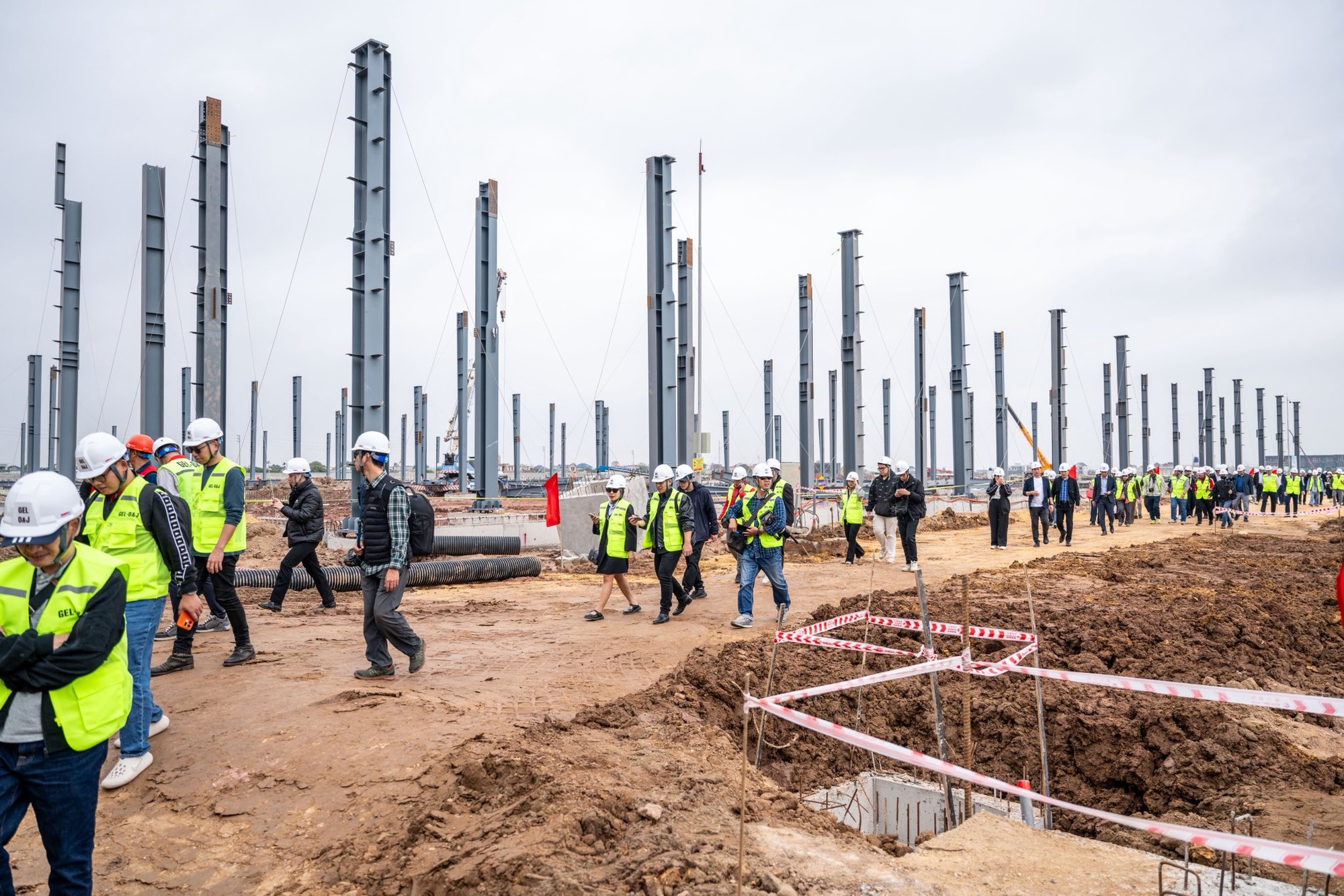 Hình ảnh mới nhất về Nhà máy ô tô Trung Quốc đầu tiên ở Việt Nam sau 3 tháng khởi công: Những chi tiết đáng chú ý - Ảnh 6