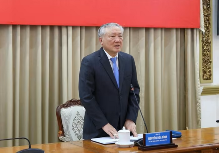 Phó Thủ tướng Nguyễn Hòa Bình: Khẩn trương hoàn thiện hạ tầng, sớm ban hành quy chế hoạt động VIFC - Ảnh 1