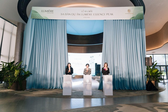 LUMIÈRE Essence Peak chính thức ra mắt sa bàn dự án cùng buổi trò chuyện về thời vận 2026 - Ảnh 1