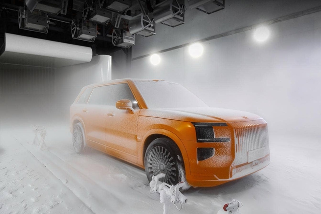 Vì sao một hãng xe lại xây trung tâm an toàn khổng lồ và tự phóng vệ tinh? - Ảnh 1