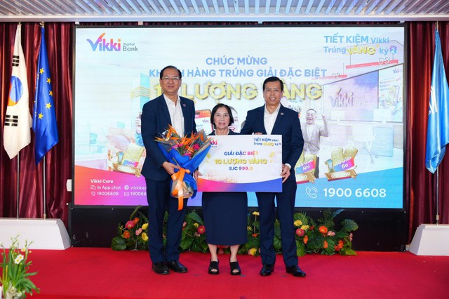 Vikki Bank trao giải 1 ký vàng và 10 giải thưởng giá trị - Ảnh 1