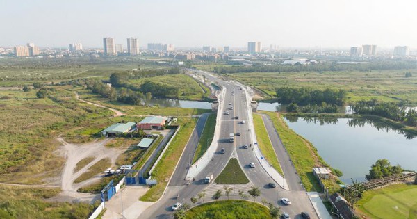 TP Hồ Chí Minh những ngày giáp Tết: Tìm thấy “lối tắt” thoát kẹt xe ngay tâm điểm phía Đông