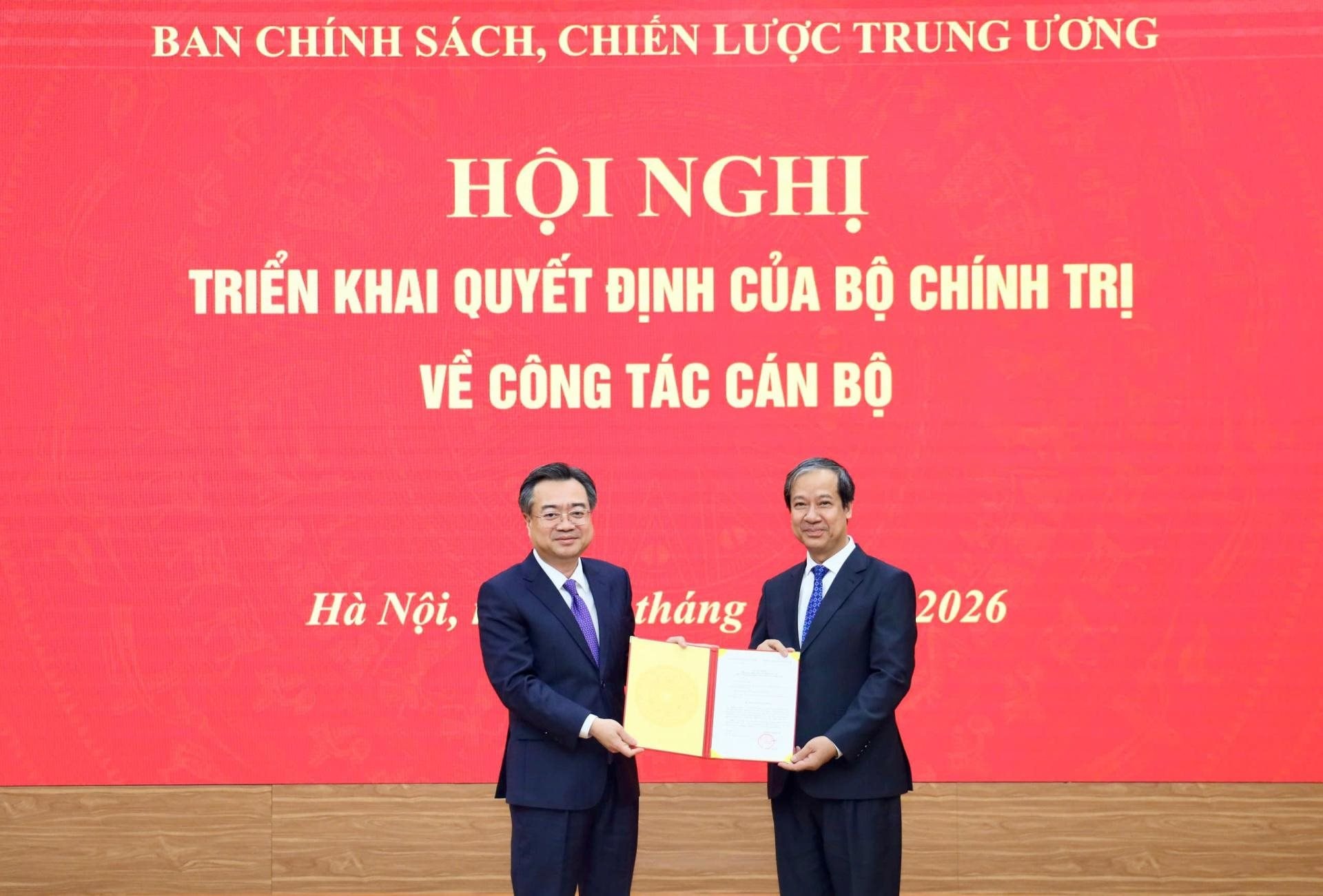 Ông Nguyễn Kim Sơn, Nguyễn Sỹ Hiệp giữ chức Phó ban Chính sách, chiến lược Trung ương - Ảnh 2
