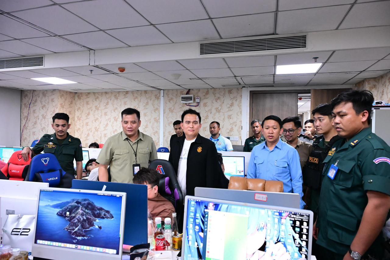Campuchia đánh mạnh tụ điểm "đen", triệt hàng loạt sòng bạc lừa đảo lớn - Ảnh 2