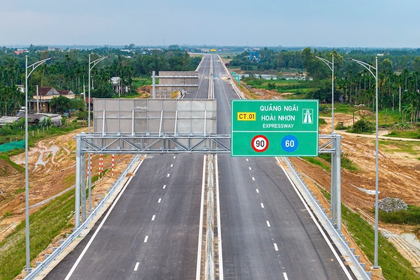 Cao tốc Quảng Ngãi - Hoài Nhơn sẵn sàng đưa vào khai thác phục vụ Tết Nguyên đán - Ảnh 3