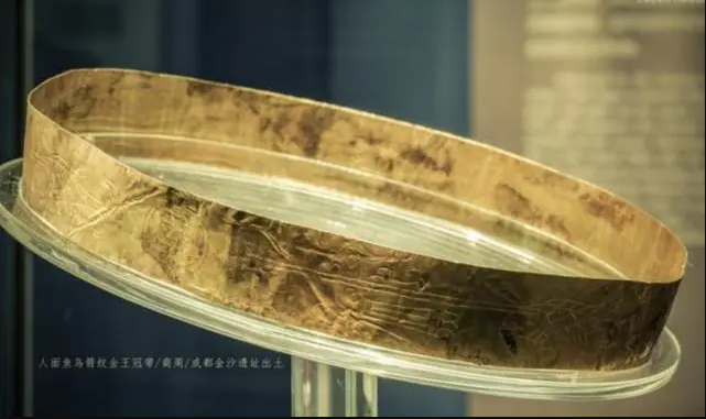 Đống "đất thải" bị bỏ quên ven đường 30 ngày không ai để ý, chuyên gia nhặt lên rồi trở thành quốc bảo - Ảnh 3