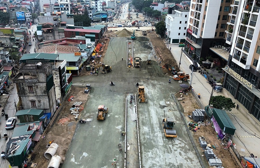 Quyết liệt giải phóng mặt bằng, thúc đẩy đầu tư công - Ảnh 1